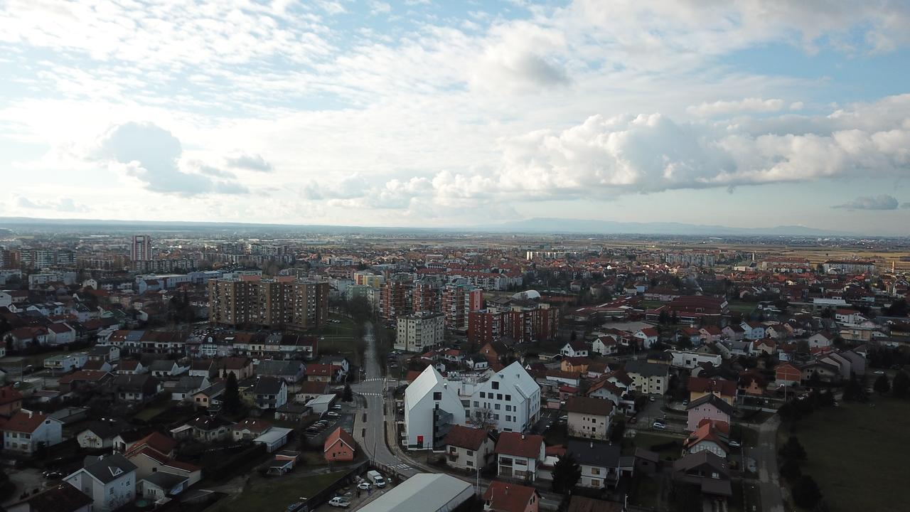 Hotel Garden Hill Velika Gorica Exterior foto